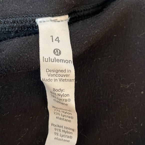 Lululemon Toasty Tech Tight II. Size 14. Black - Picture 9 of 9